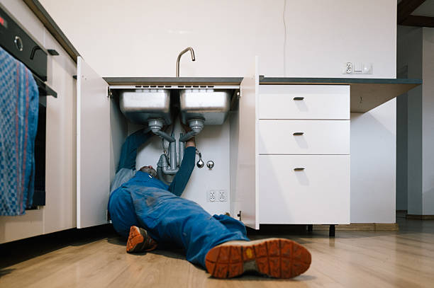 Professional Plumbing technician working in Upperville, VA